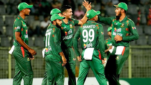 দল ঘোষণার আগেই ওয়ানডে খেলতে দেশ ছাড়ছেন ৪ ক্রিকেটার