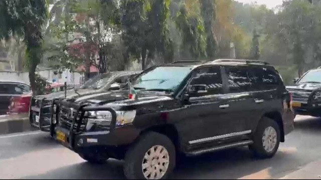 দিল্লির নেতৃত্ব দিতে পদ্মায় বিক্রম মিশ্রি