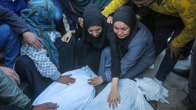 গাজাজুড়ে ইসরায়েলের অবিরাম হামলা, নিহত আরও ৫০