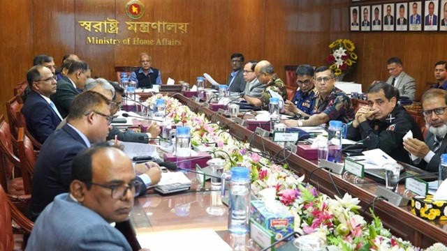 অবৈধ বিদেশিদের বাংলাদেশে থাকতে দেওয়া হবে না