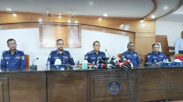 প্রমাণ বা যুক্তিসংগত কারণ ছাড়া পুলিশ কাউকে গ্রেপ্তার করবে না