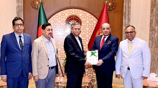রাষ্ট্রপতির কাছে সুপ্রিম কোর্টের বার্ষিক প্রতিবেদন ২০২৩ পেশ