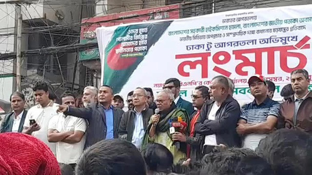 পিন্ডি থেকে স্বাধীনতা এনেছি, দিল্লির কাছে আত্মসমর্পণ করব?