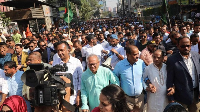 ভারতের ভূমিকা ডাবল স্ট্যান্ডার্ড