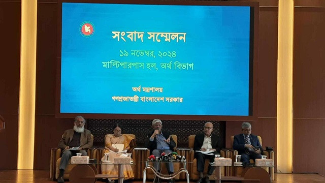 আমাদের সাফল্যের সূর্য উদয় হয়েছে : অর্থ উপদেষ্টা