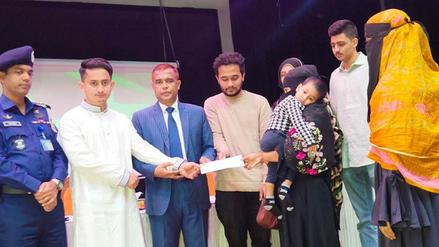 জীবনের বিনিময়ে হলেও খুনি হাসিনাকে পুনর্বাসন হতে দেব না : সারজিস