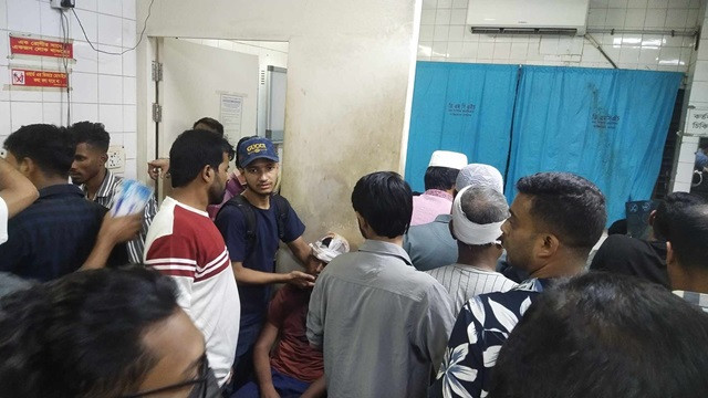 তিন কলেজ সংঘাত : গুলিবিদ্ধসহ আহত অন্তত ৩৫