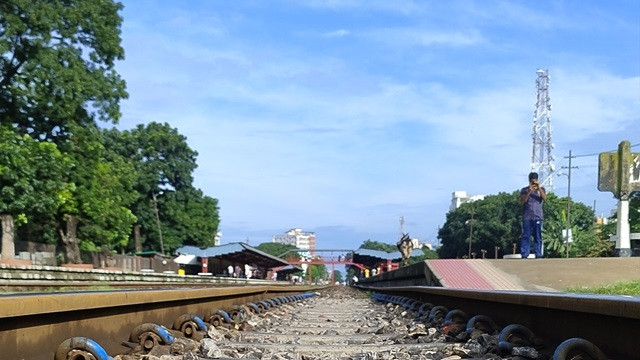 মগবাজারে ট্রেনের ধাক্কায় যুবক নিহত