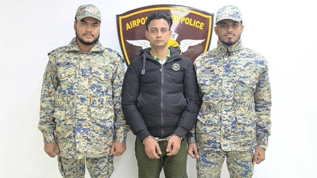 পাকস্থলীতে ইয়াবা পাচারের চেষ্টা, যুবক গ্রেপ্তার